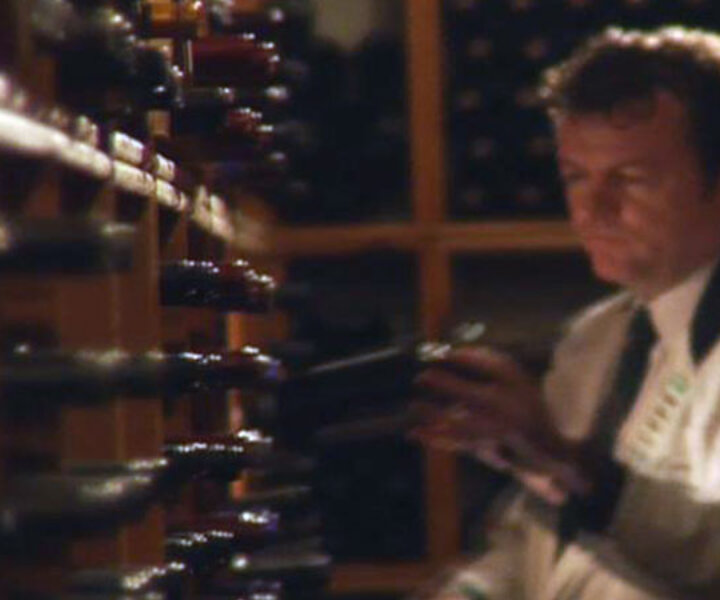 Smith & Wollenski
Cathedral
Agency: SMA
Editing/Post-Production: Work Edit
